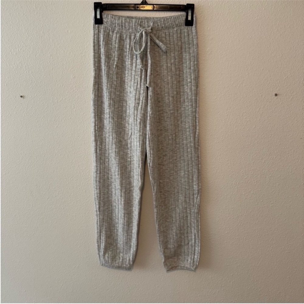 Merritt Charles Light Gray Ribbed Knit Pants